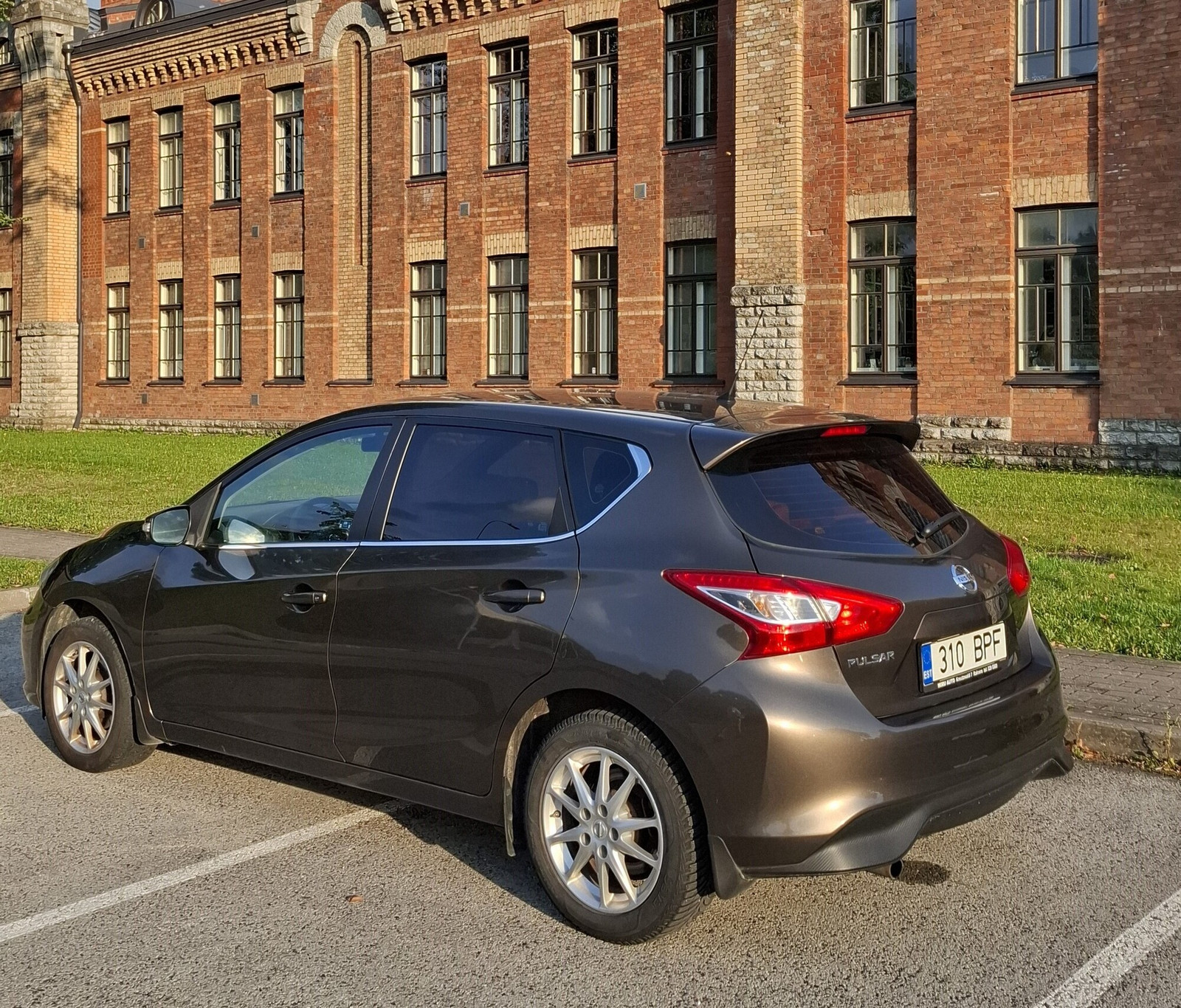 Nissan Pulsar 2015, kuva 6/10