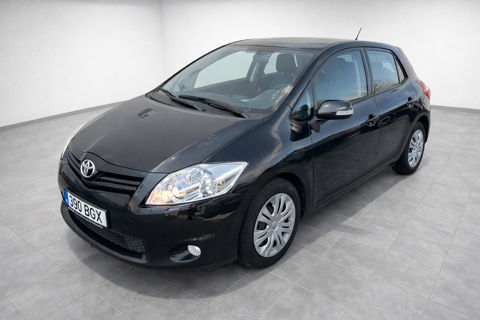 Toyota Auris, 2012, 1.6, 97 kW, petrol, manual, front-wheel drive