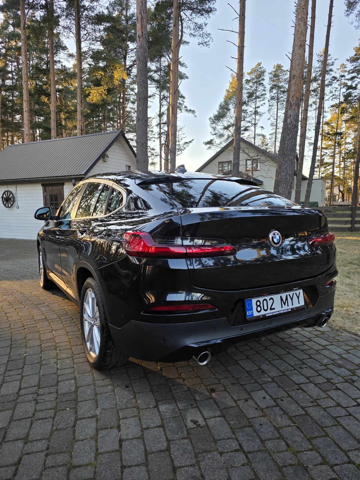 BMW X4 2.0 140kW
