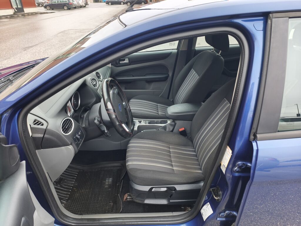 Ford Focus 2009, photo 7/7