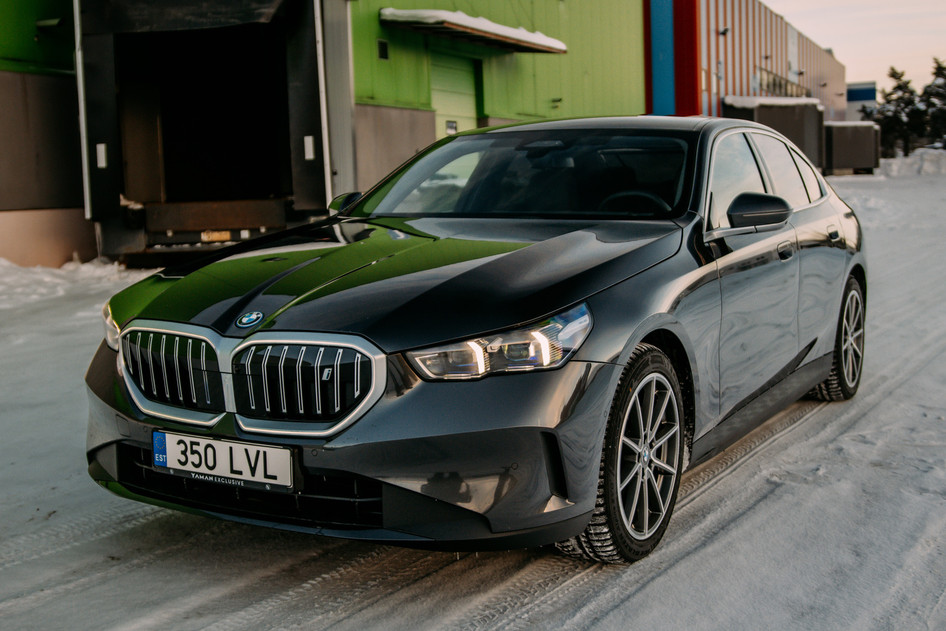 BMW i5, 2023, 250 kW, elekter, automaat, tagavedu