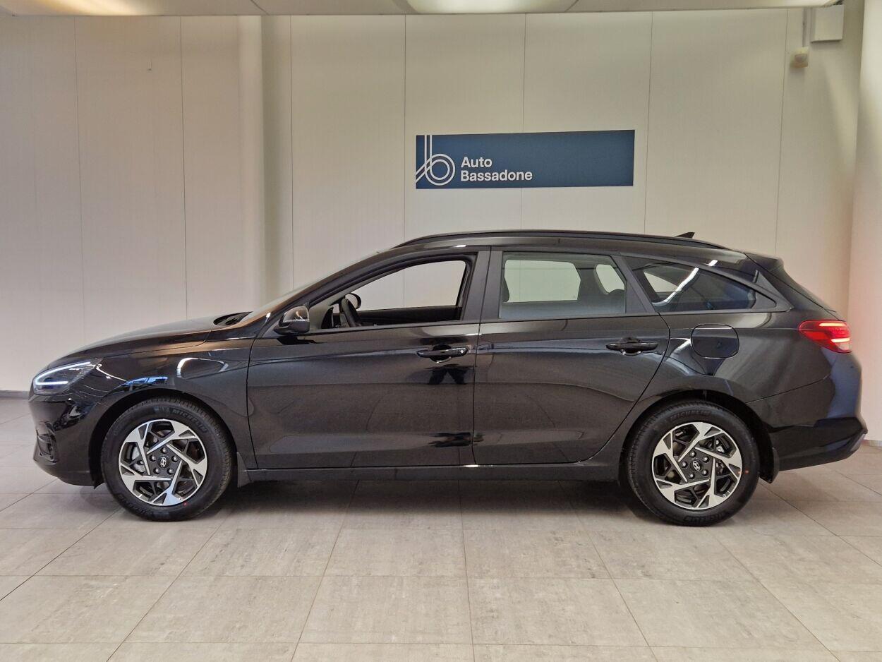 Hyundai i30 2026, photo 3/19