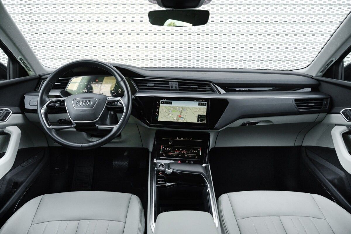 Audi e-tron 2021, photo 6/10