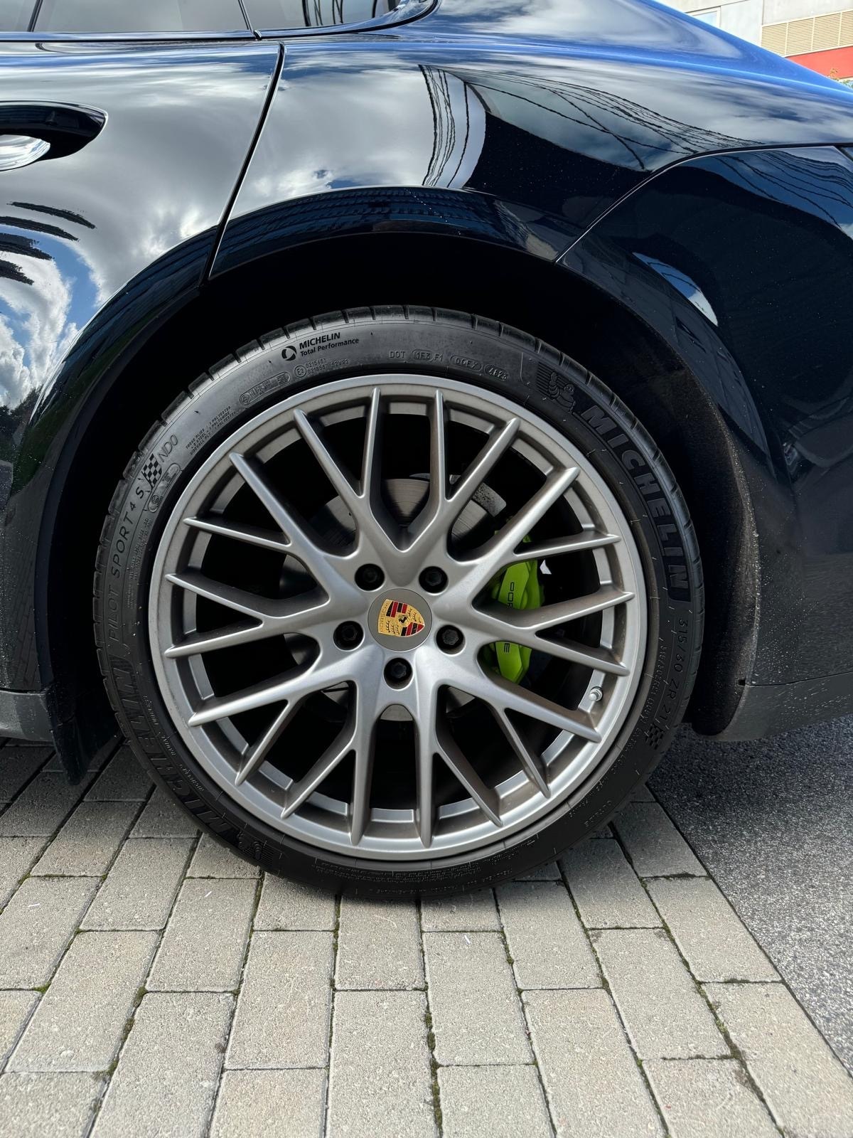Porsche Panamera 4S 2017, photo 7/22