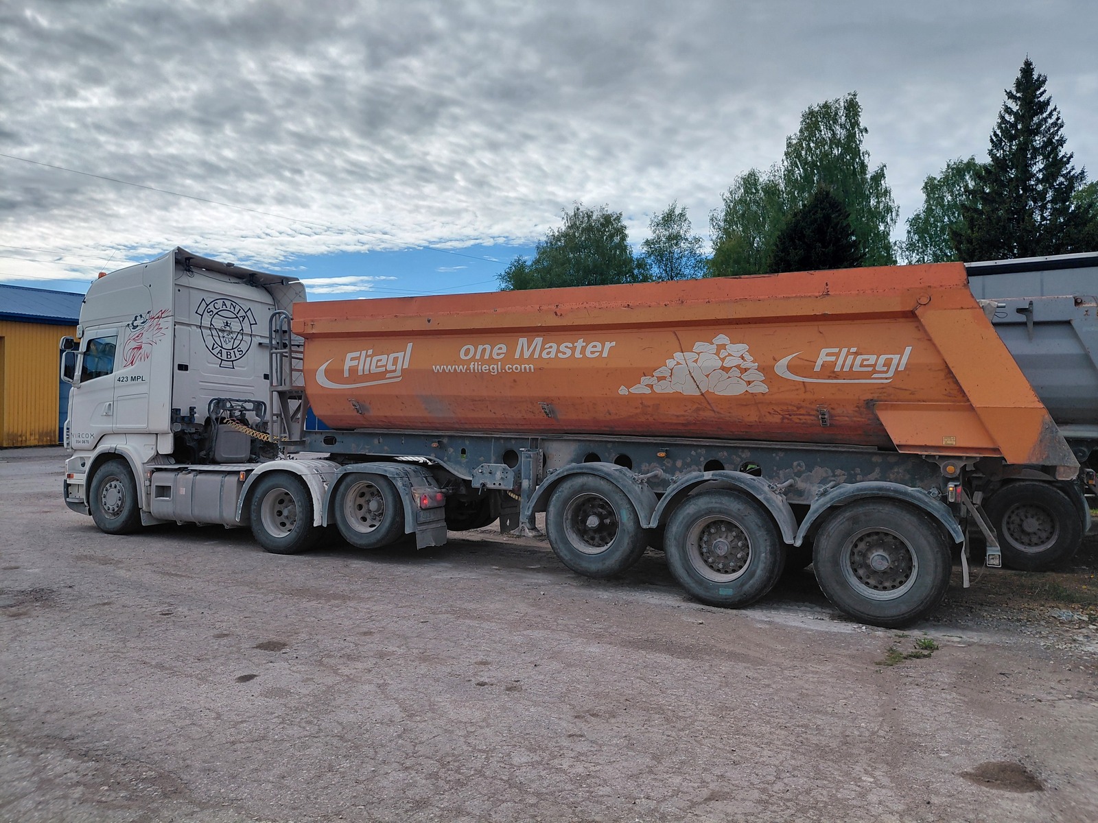 Scania R 2011, kuva 3/4