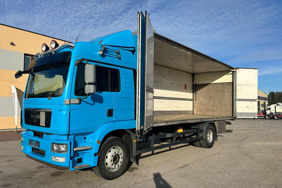MAN TGM 18.340, 2012, 6.9, 250 kW, diesel, rear-wheel drive