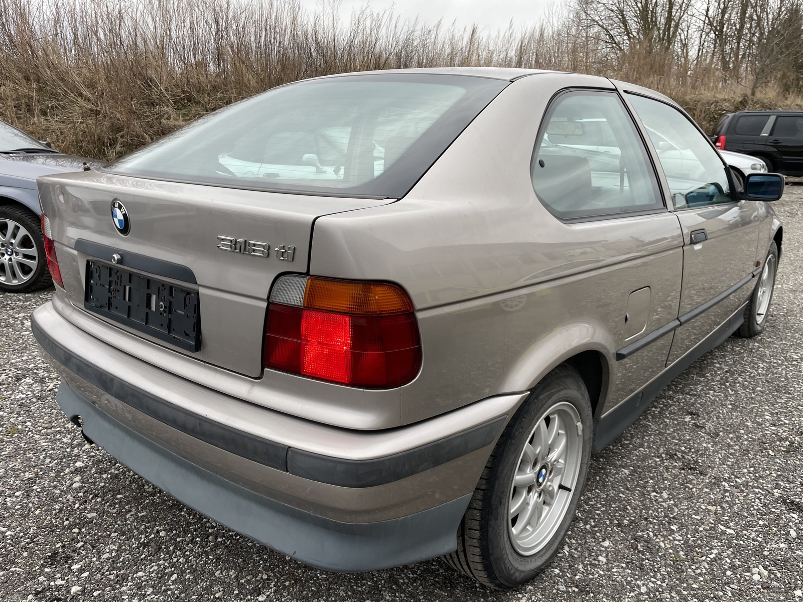 BMW 318 1994, kuva 2/46