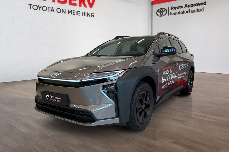 Toyota bZ4X, 2026, 128 kW, электричество, автомат, полный привод