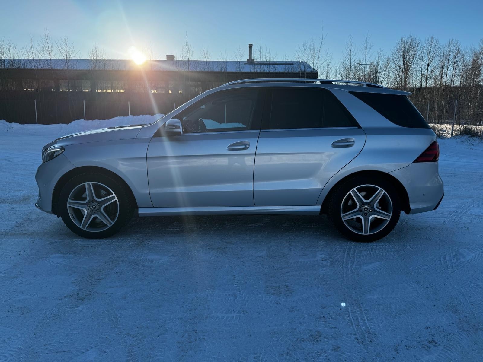 Mercedes-Benz GLE 350 2019, kuva 2/10