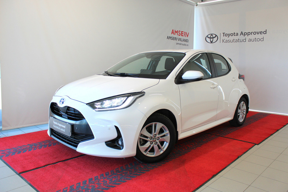 Toyota Yaris, 2022, 1.5, 68 kW, hybrid (petrol/electric), automatic, front-wheel drive