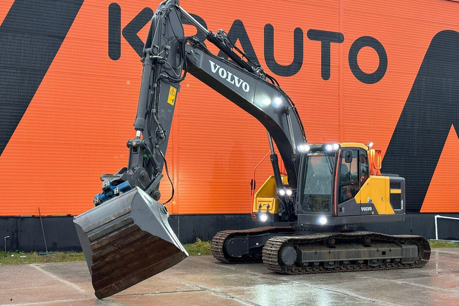 Volvo EC 220 EL, 129 kW, diesel