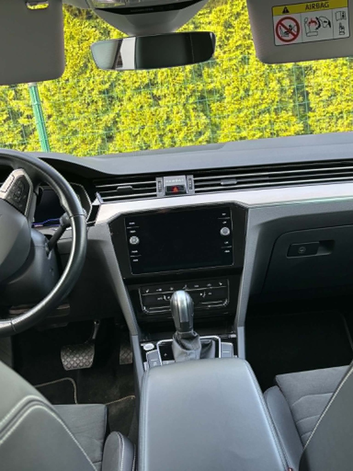 Volkswagen Passat Variant 2022, photo 4/10