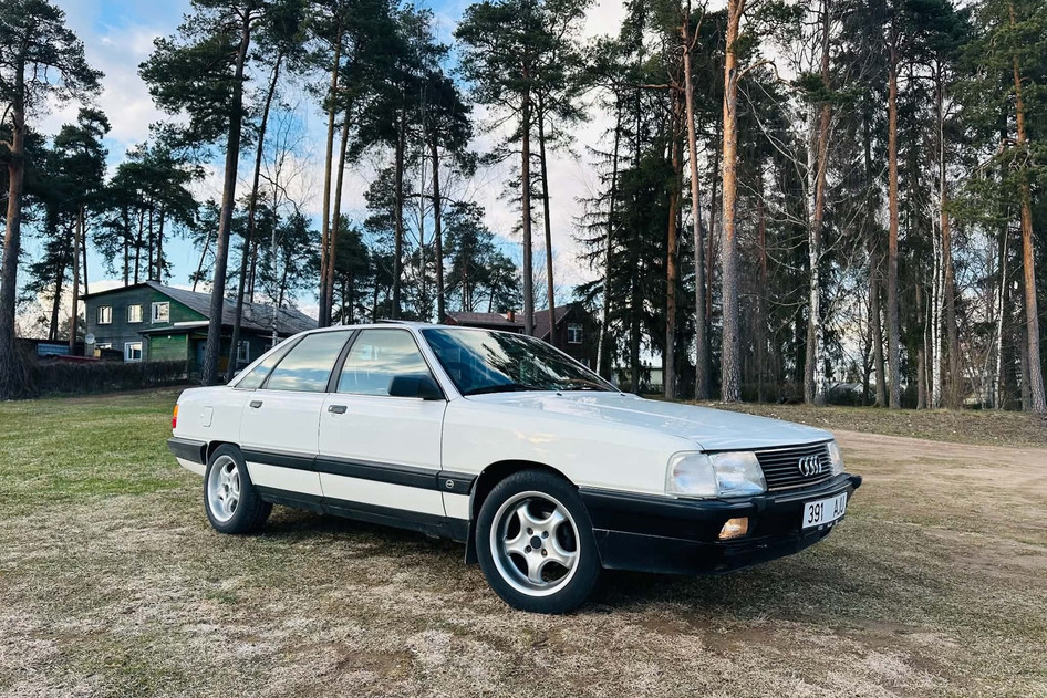 Audi 100, 1988, 1.8, 65 kW, бензин, механическая, передний привод