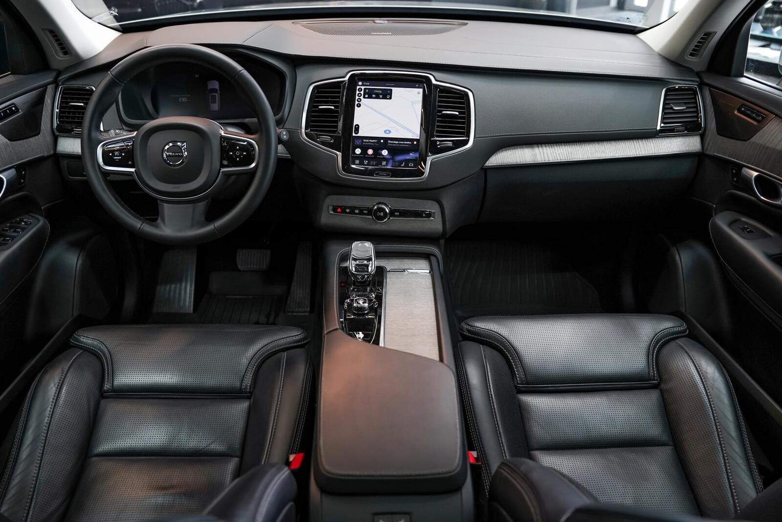 Volvo XC90 2023, photo 6/16