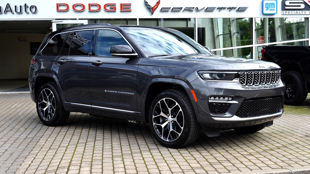 Jeep Grand Cherokee 2026, photo 2/10