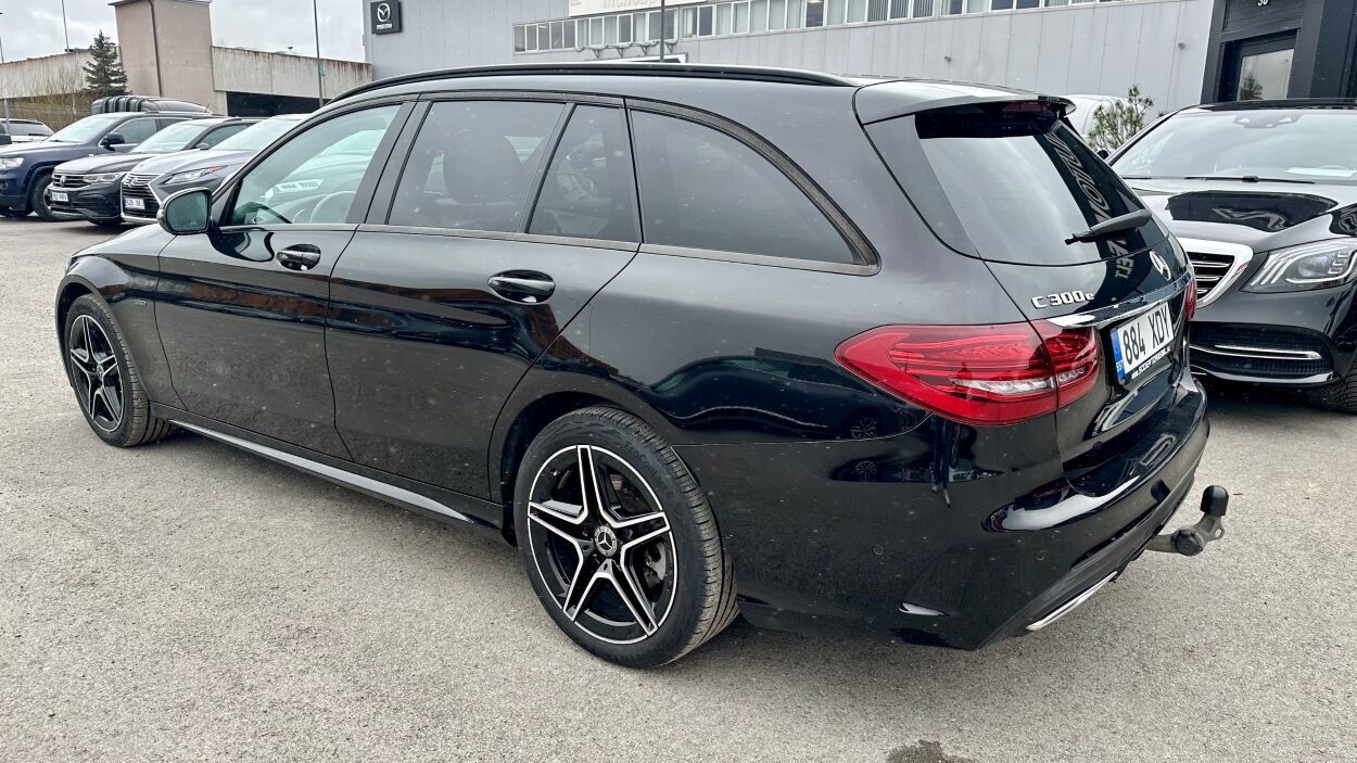 Mercedes-Benz C 300 2021, photo 7/32