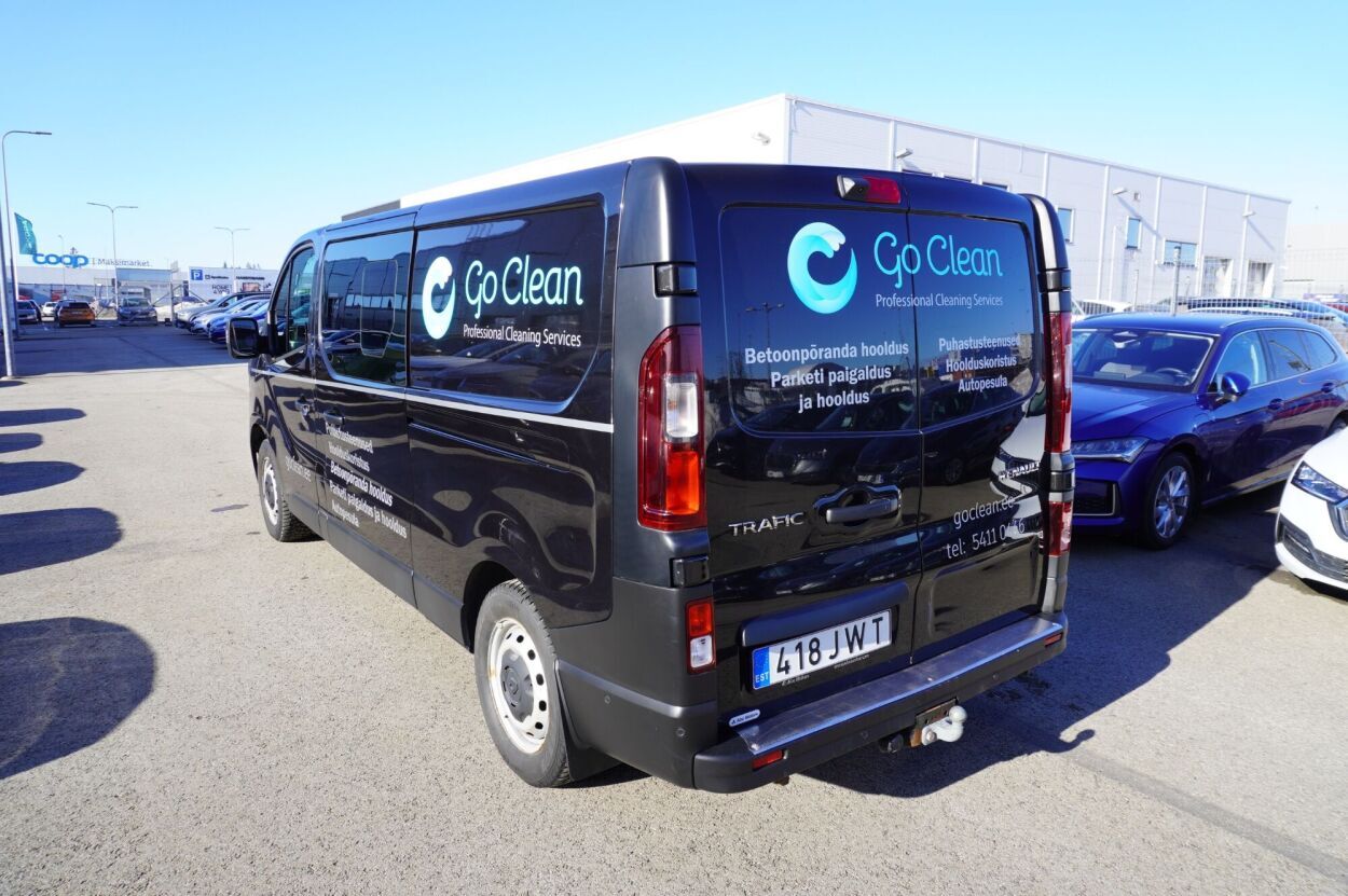 Renault Trafic 2023, photo 2/10