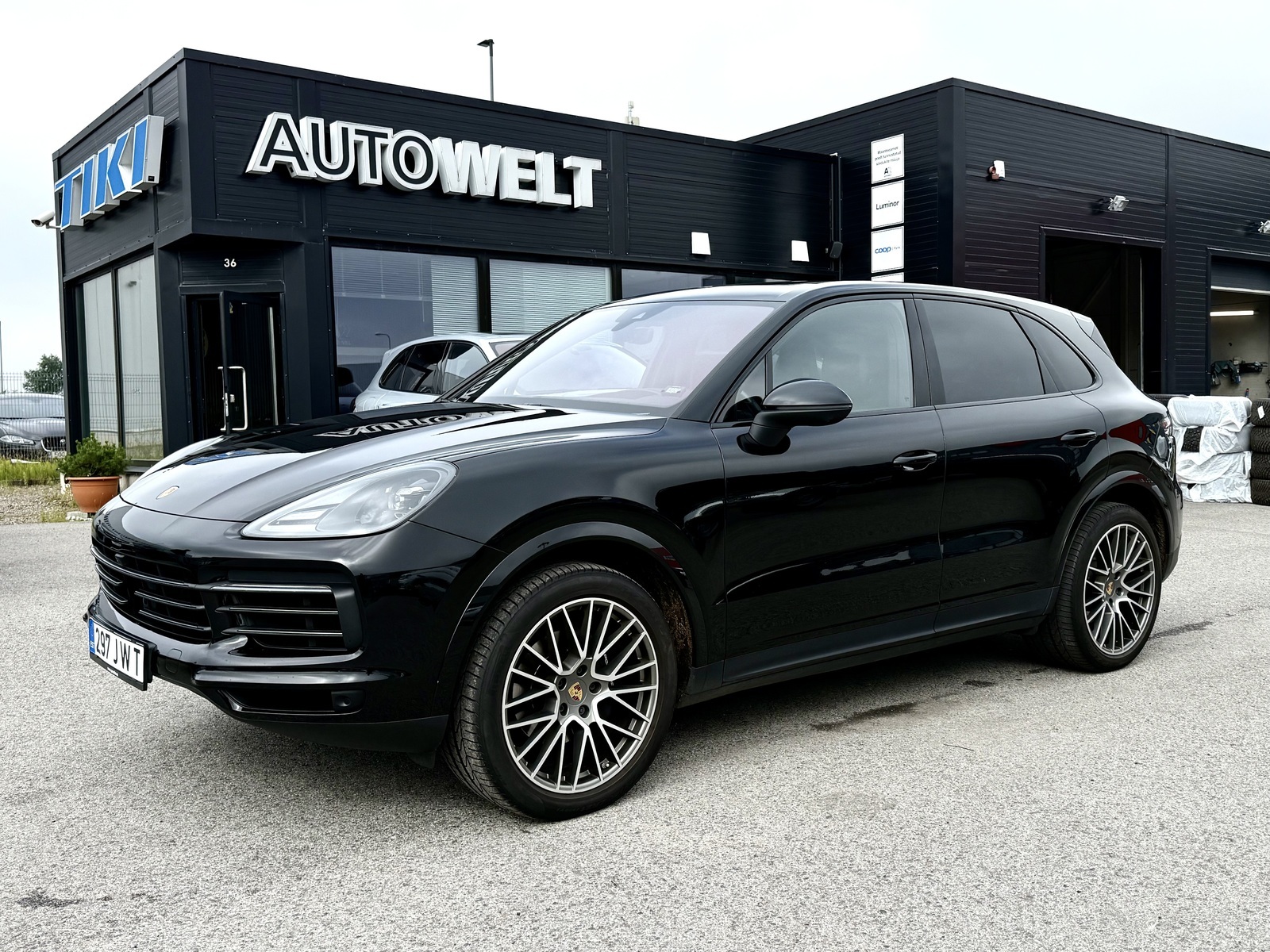 Porsche Cayenne 2023, photo 2/35