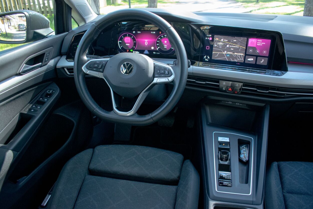 Volkswagen Golf 2022, photo 3/19
