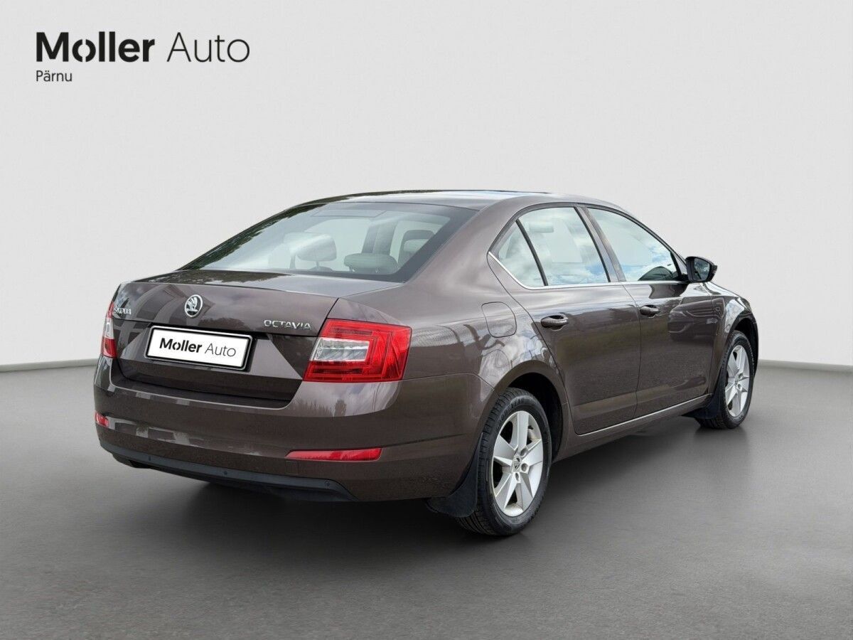 Škoda Octavia 2015, photo 2/19