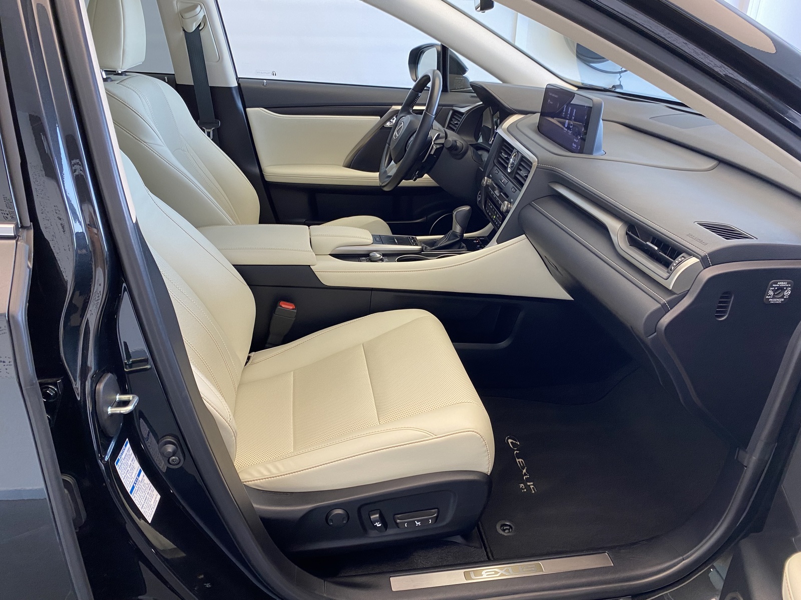 Lexus RX 450 2022, kuva 7/10