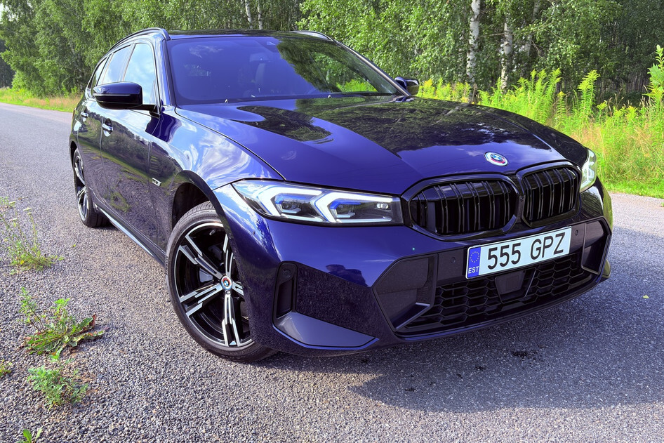 BMW 330, 2022, 2.0, 215 kW, pistikhübriid (bensiin/elekter), automaat, nelikvedu