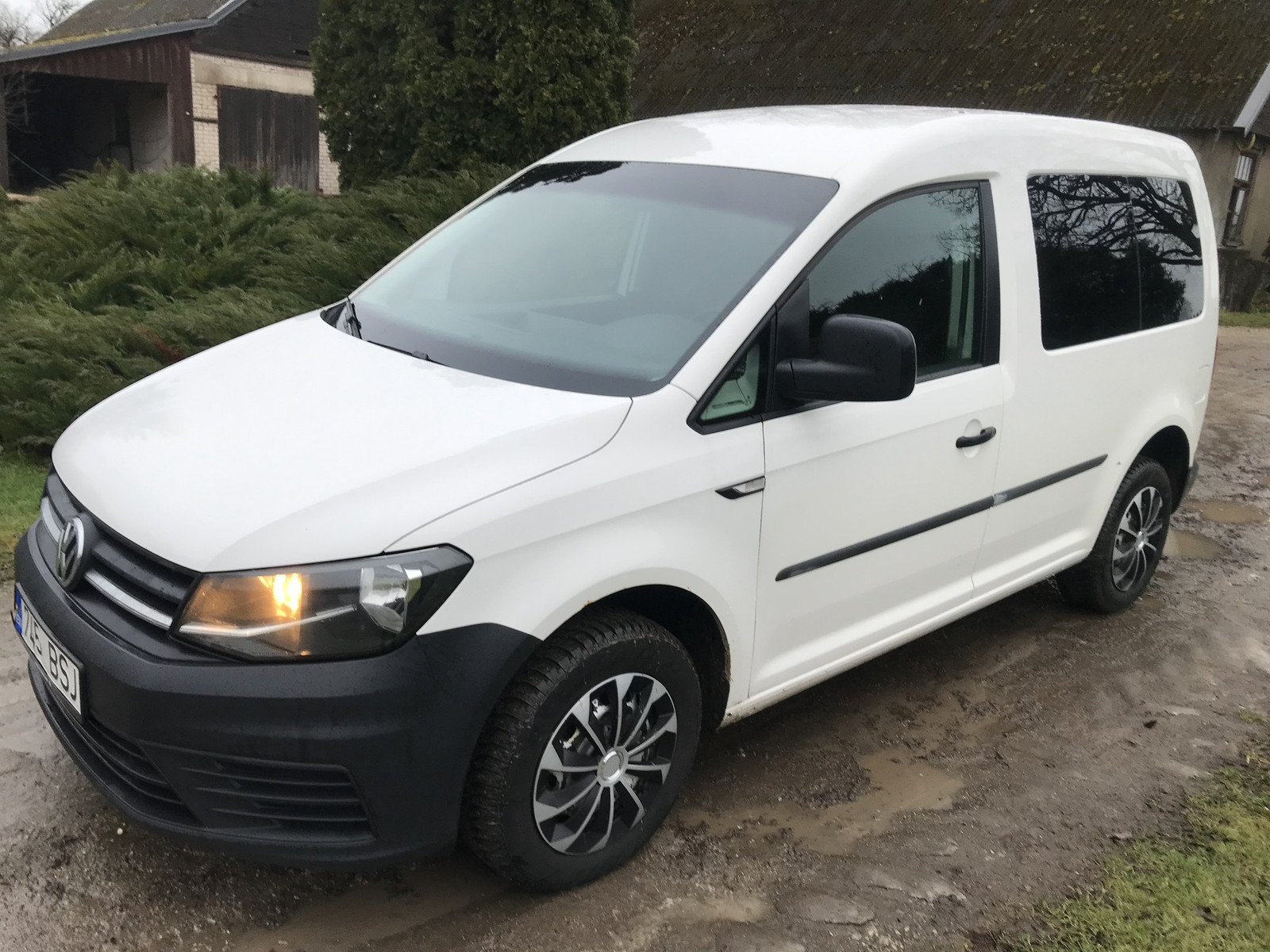 Volkswagen Caddy 2016, kuva 4/8