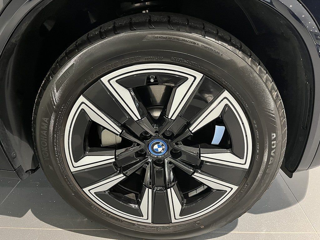 BMW iX3 2024, photo 5/34