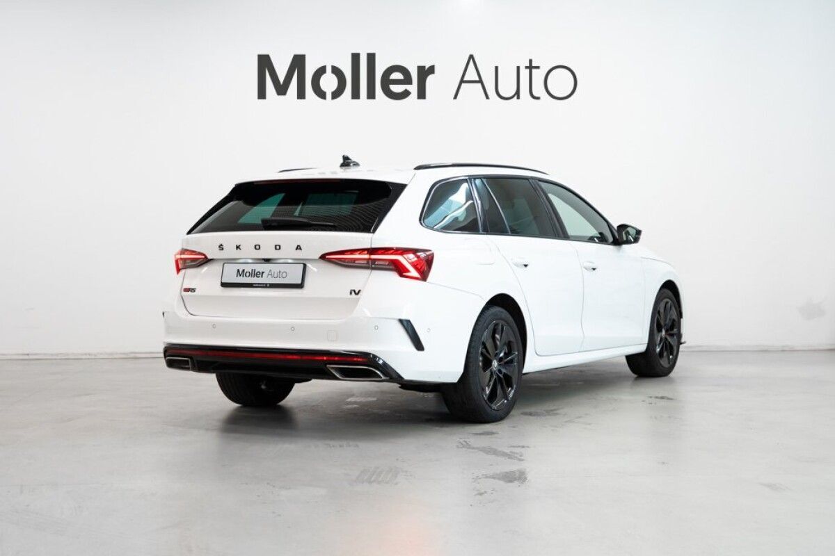 Škoda Octavia 2022, photo 7/10