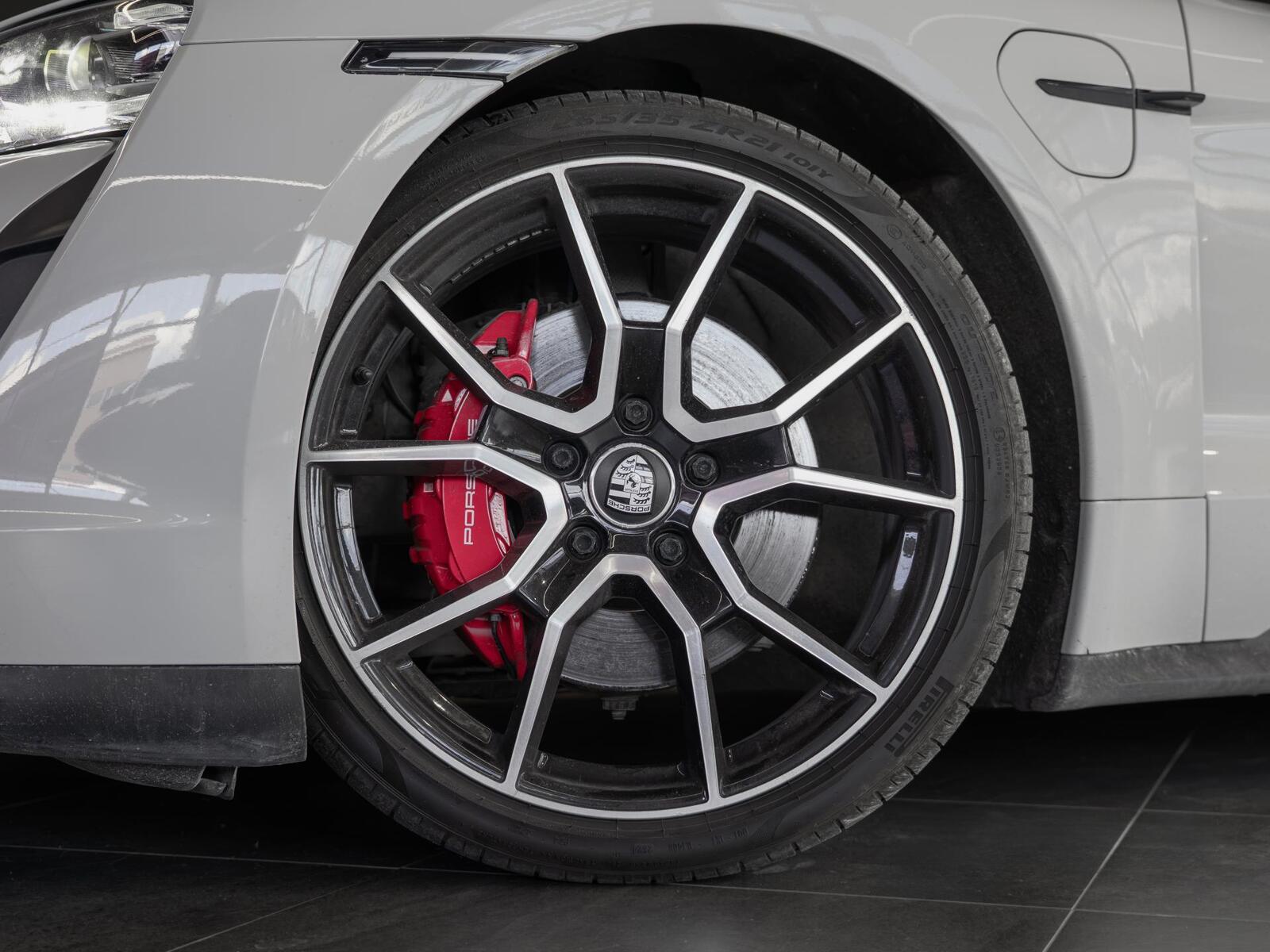 Porsche Taycan 2022, kuva 4/10