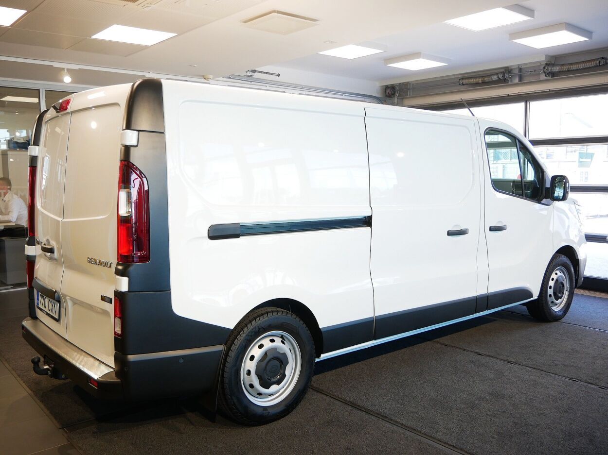 Renault Trafic E-TECH kaubik 90kW 2026, kuva 2/15