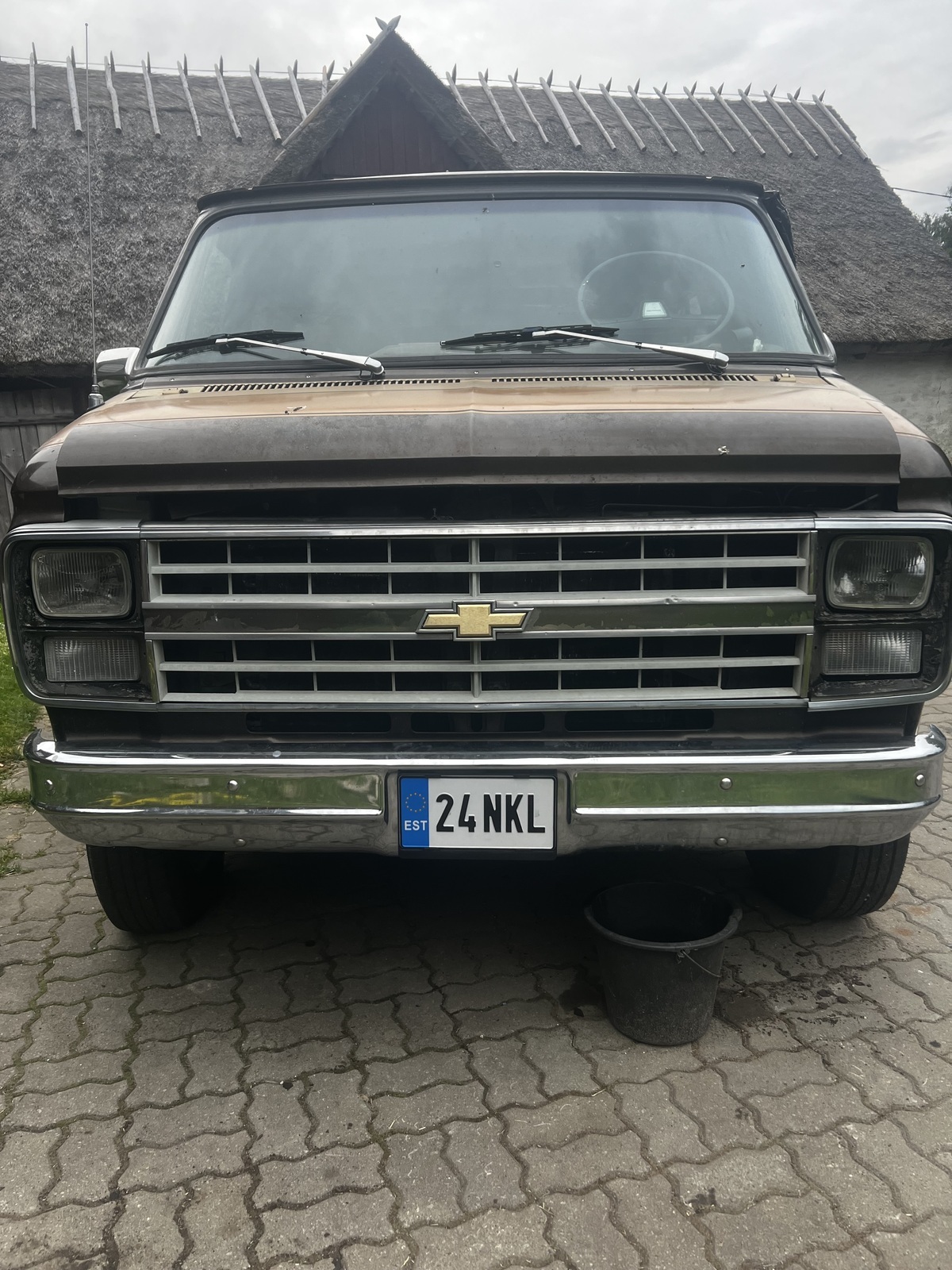 Chevrolet Chevy Van