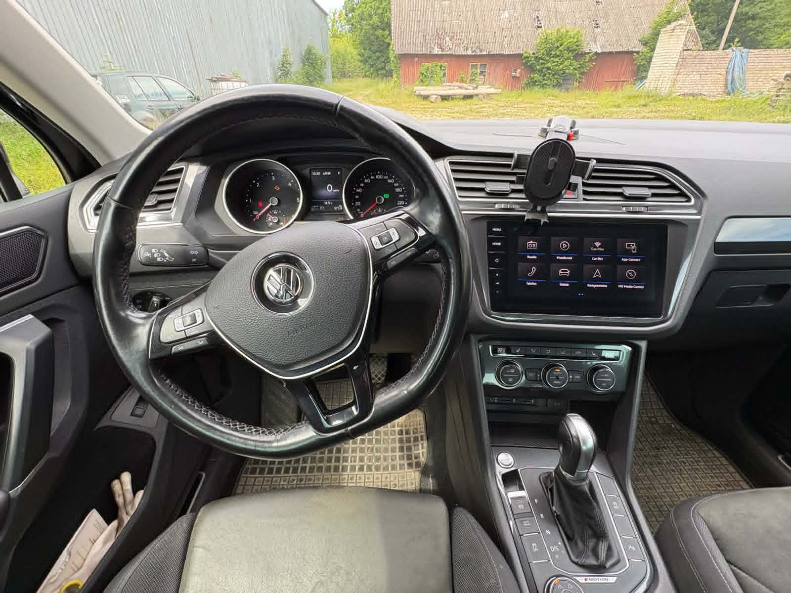 Volkswagen Tiguan 2017, photo 5/12