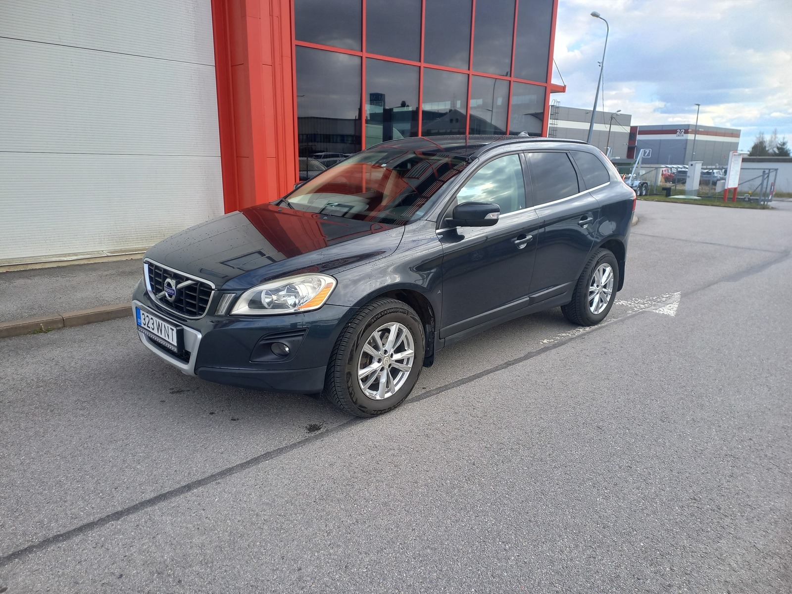 Volvo XC60 2010, photo 4/11