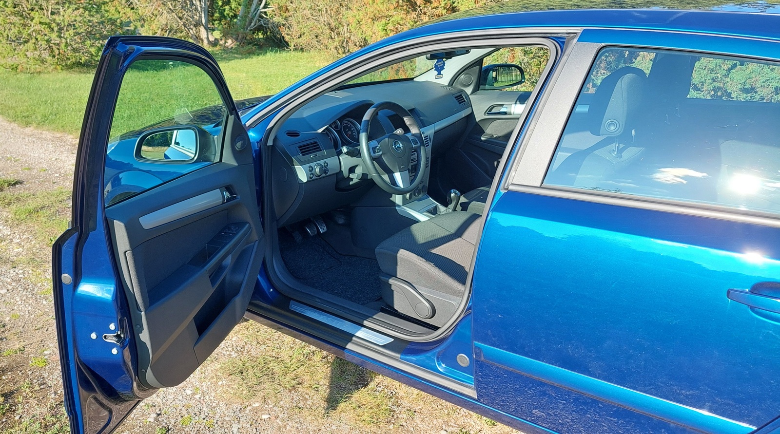 Opel Astra 2008, kuva 7/13