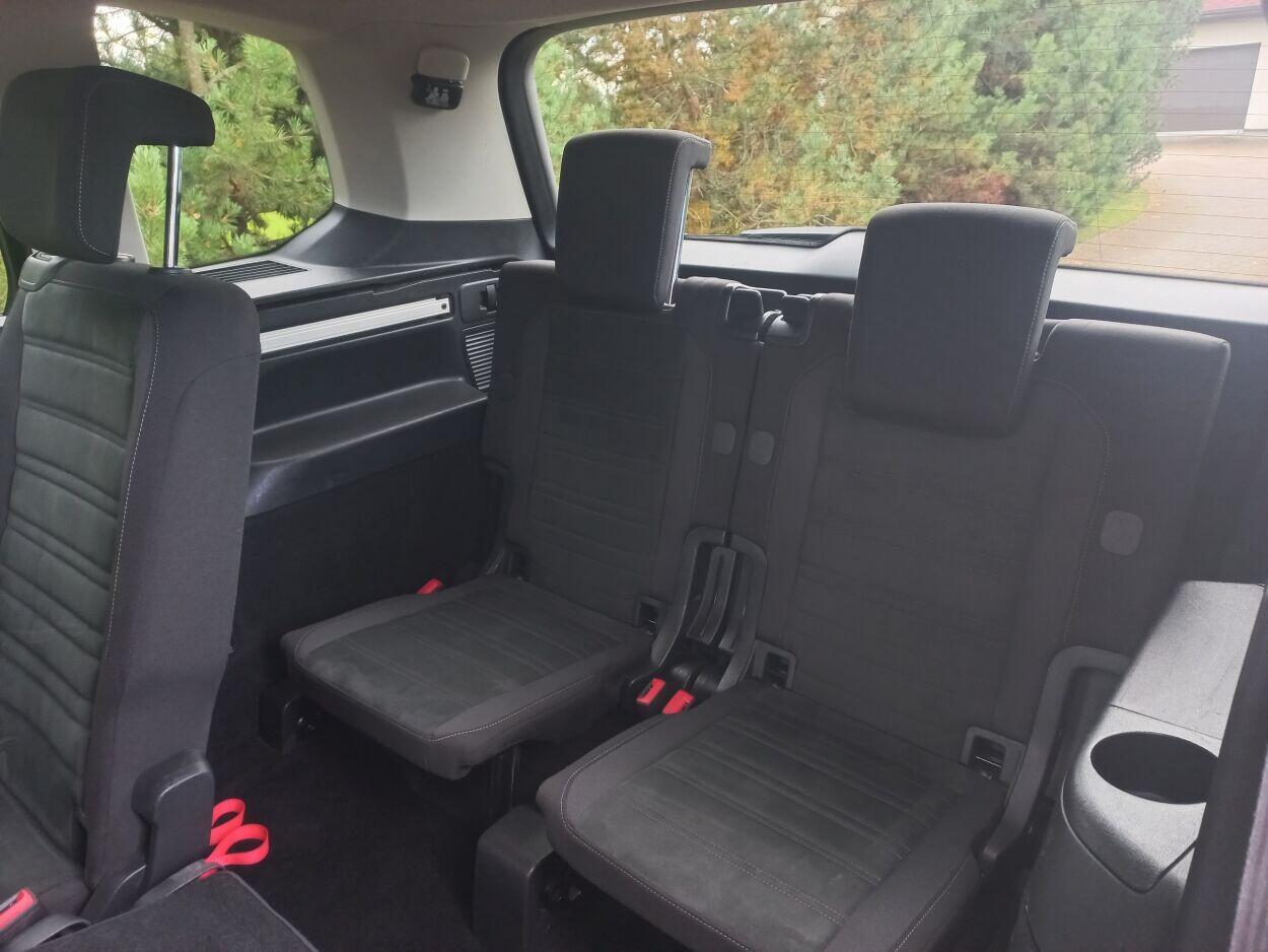Volkswagen Touran 2016, photo 5/9