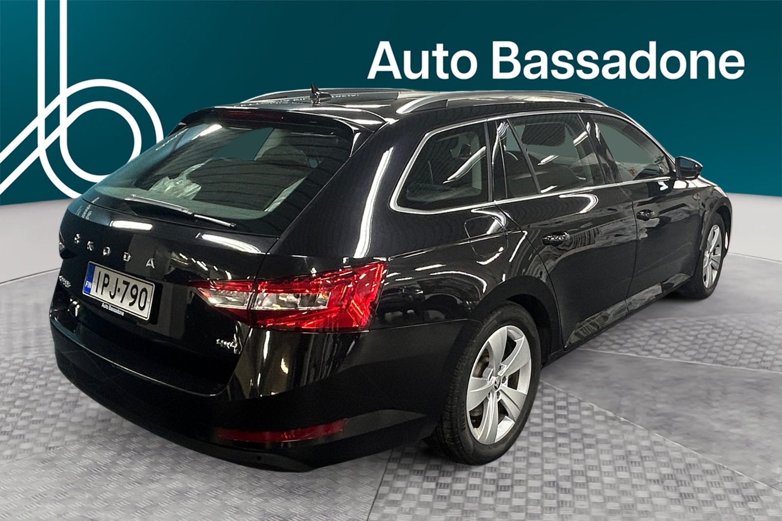 Škoda Superb 2022, photo 5/21