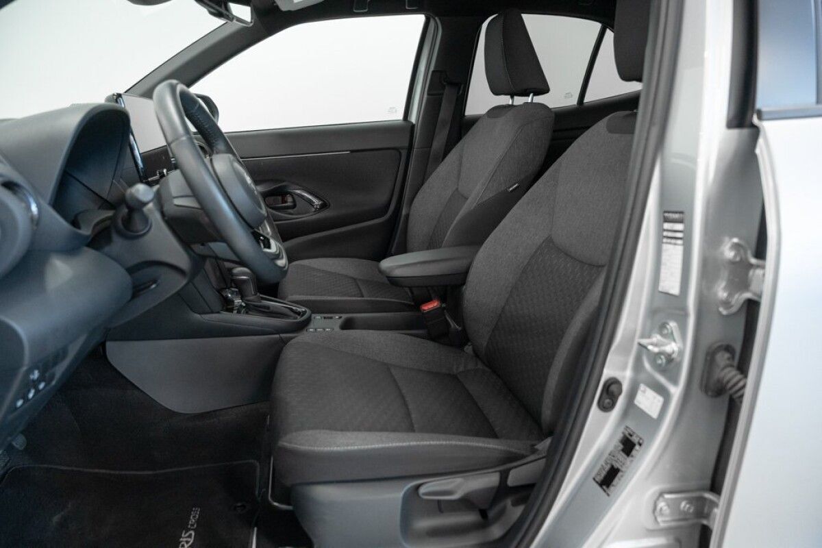Toyota Yaris 2024, kuva 7/10