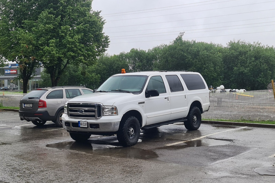 Ford Excursion, 2000, 6.8, 229 kW, бензин, автомат, полный привод
