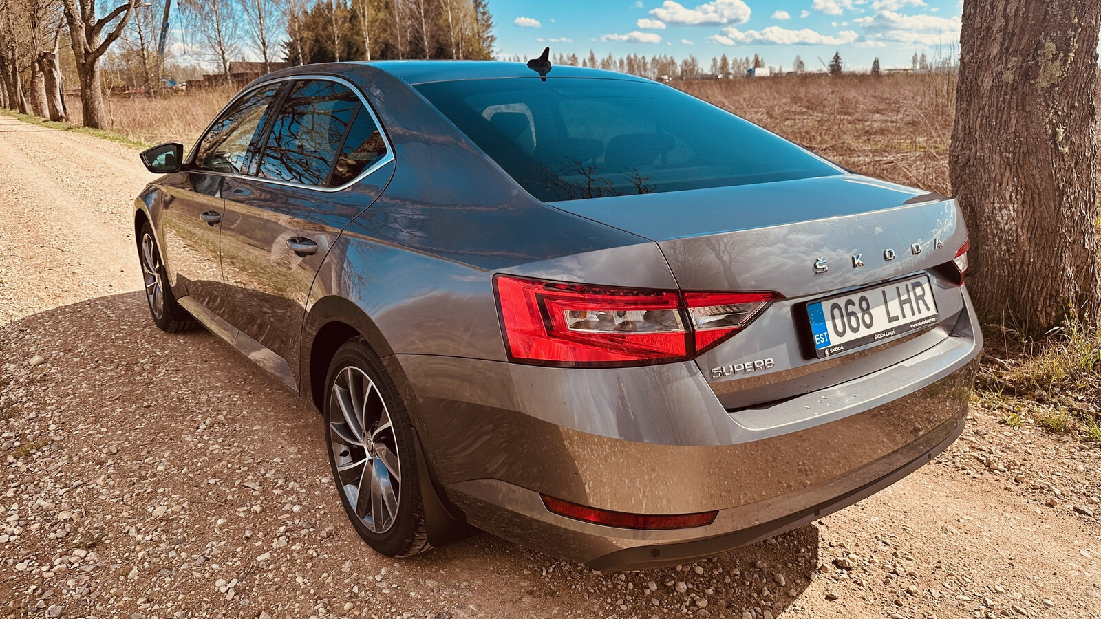 Škoda Superb 2022, kuva 4/10
