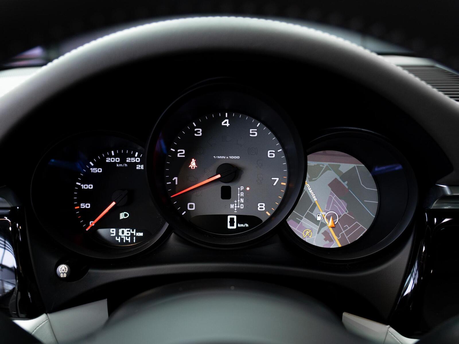 Porsche Macan S 2019, photo 7/10