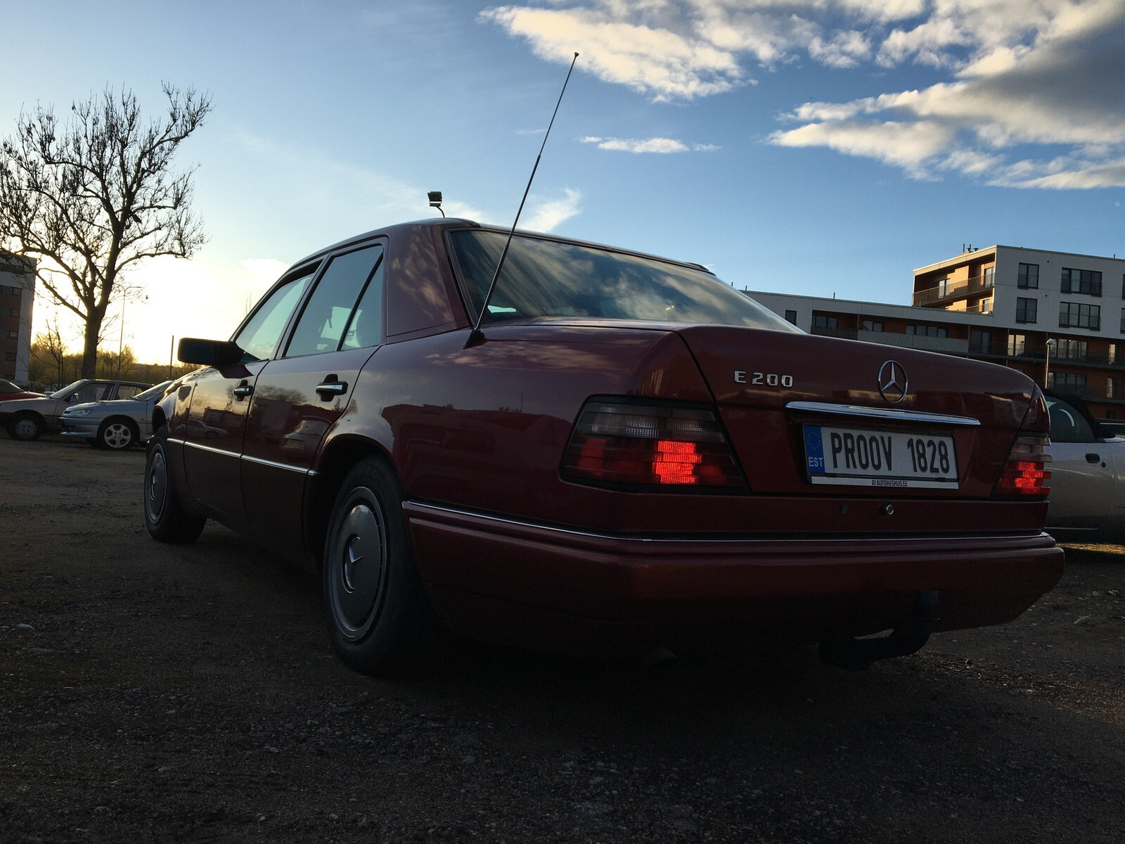 Mercedes-Benz E 200 1995, photo 6/10