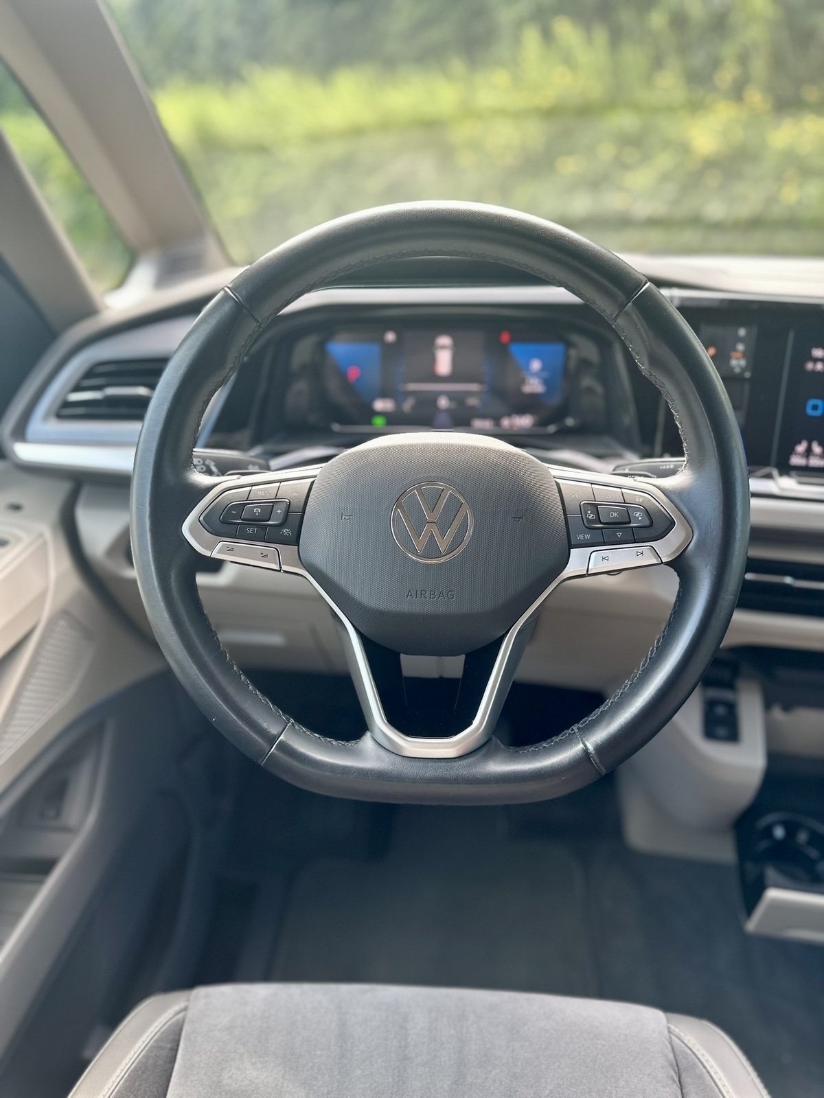 Volkswagen Multivan 2023, photo 5/18