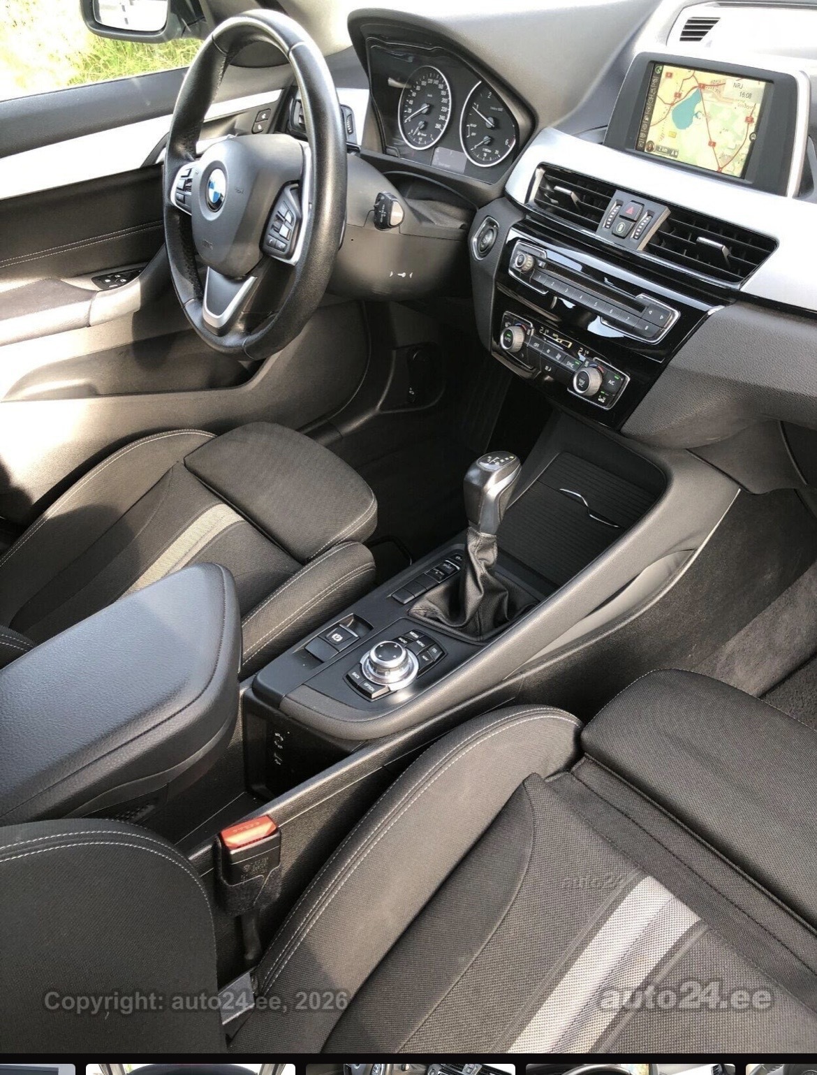 BMW X1 2015, photo 6/8