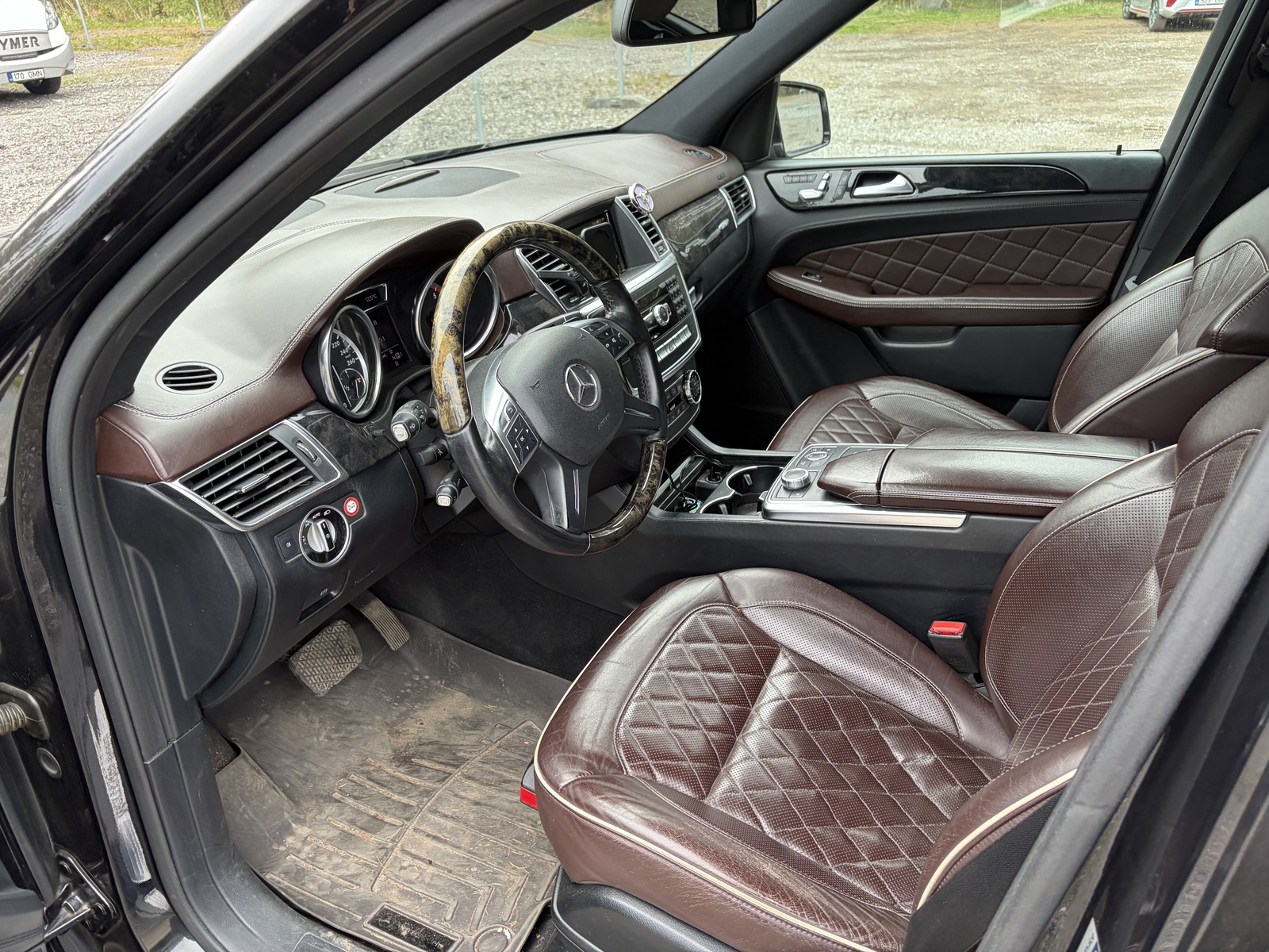 Mercedes-Benz ML 350 2011, photo 3/7