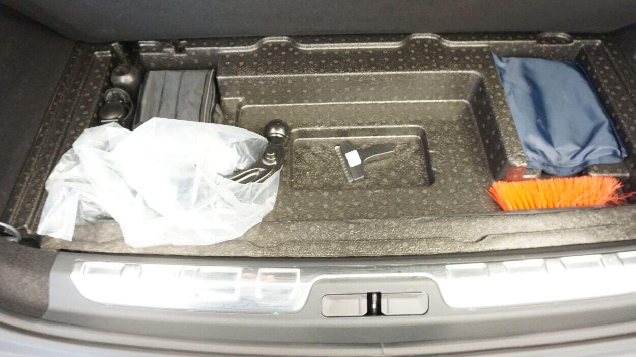 Citroën C5 X 2023, photo 7/29