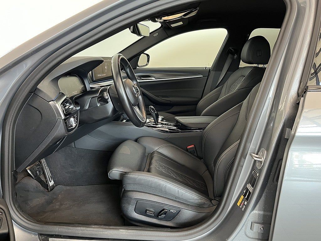 BMW 530 2023, photo 5/29