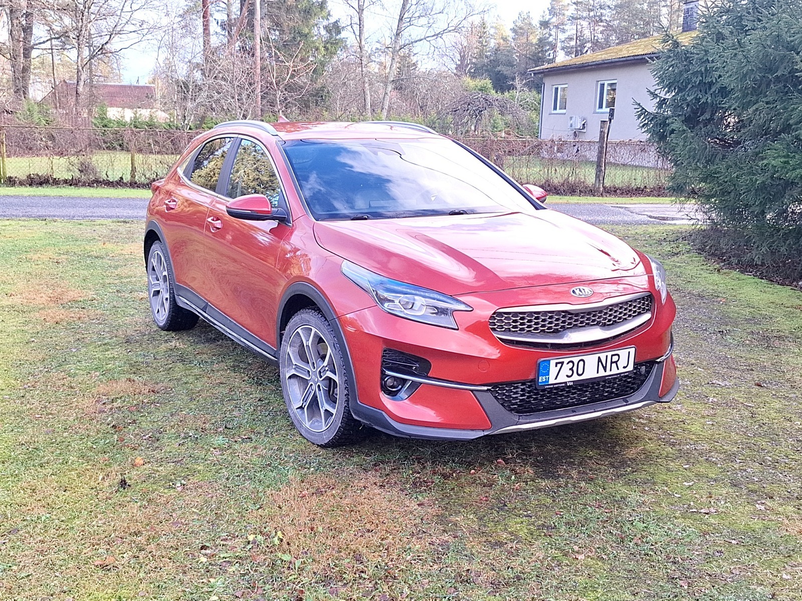 Kia XCeed 2019, photo 2/10