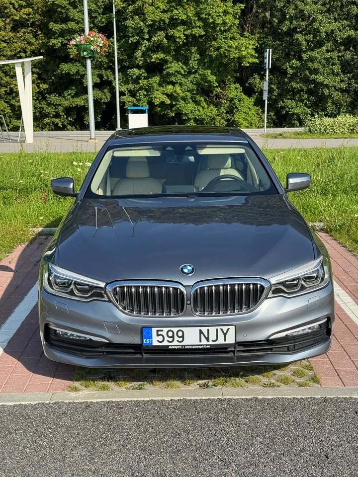 BMW 520 2017, photo 2/17
