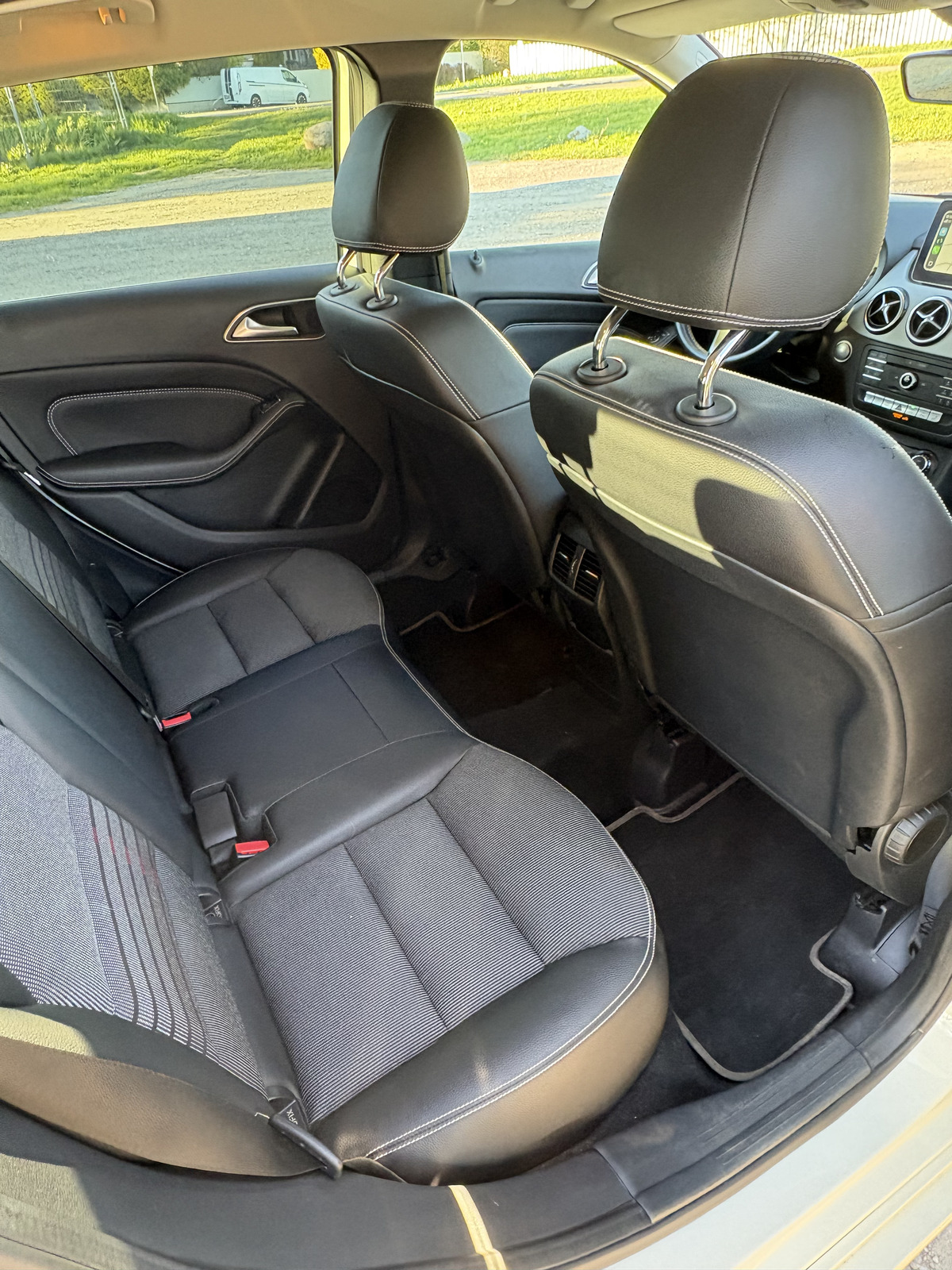 Mercedes-Benz B 180 2019, photo 6/6